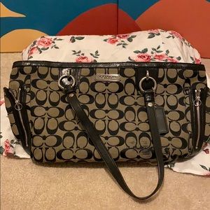 Coach purse original Coach print Signature Gallery
